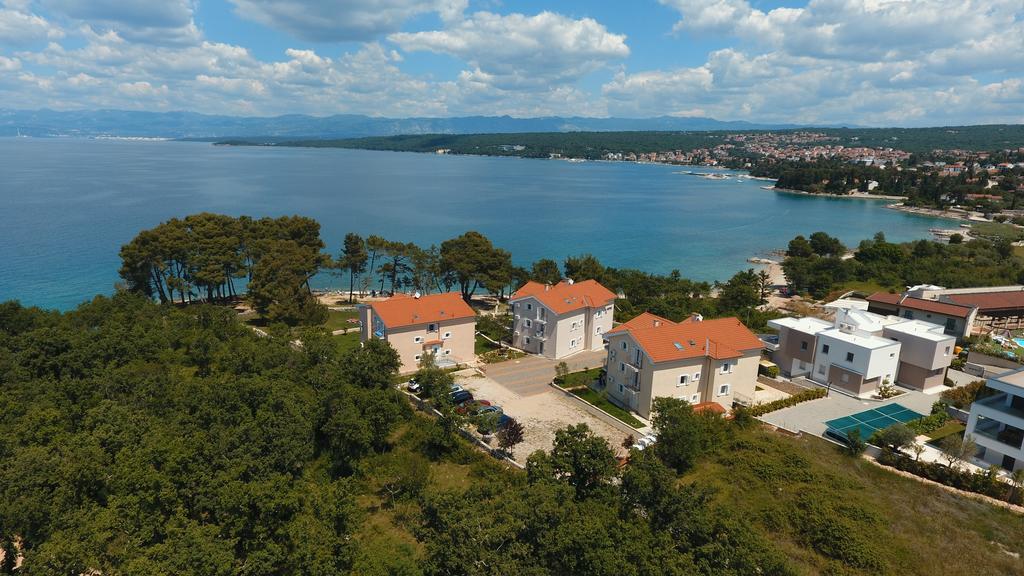 Apartments Mare & Mons Deluxe Malinska Bagian luar foto