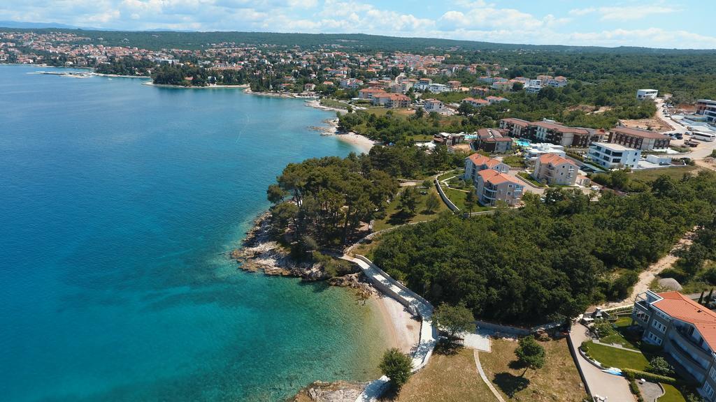 Apartments Mare & Mons Deluxe Malinska Bagian luar foto